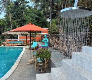 Piscine extérieure