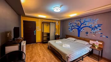 Deluxe Double Room, Balcony, Hill View