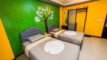 Deluxe-Zweibettzimmer, Balkon, Hügelblick