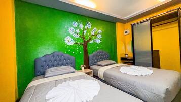 Deluxe-Zweibettzimmer, Balkon, Hügelblick