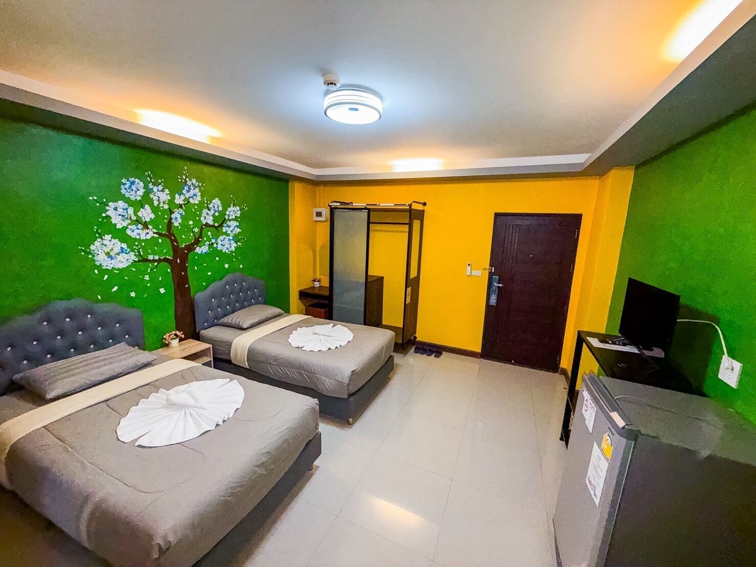 Deluxe-Zweibettzimmer, Balkon, Hügelblick