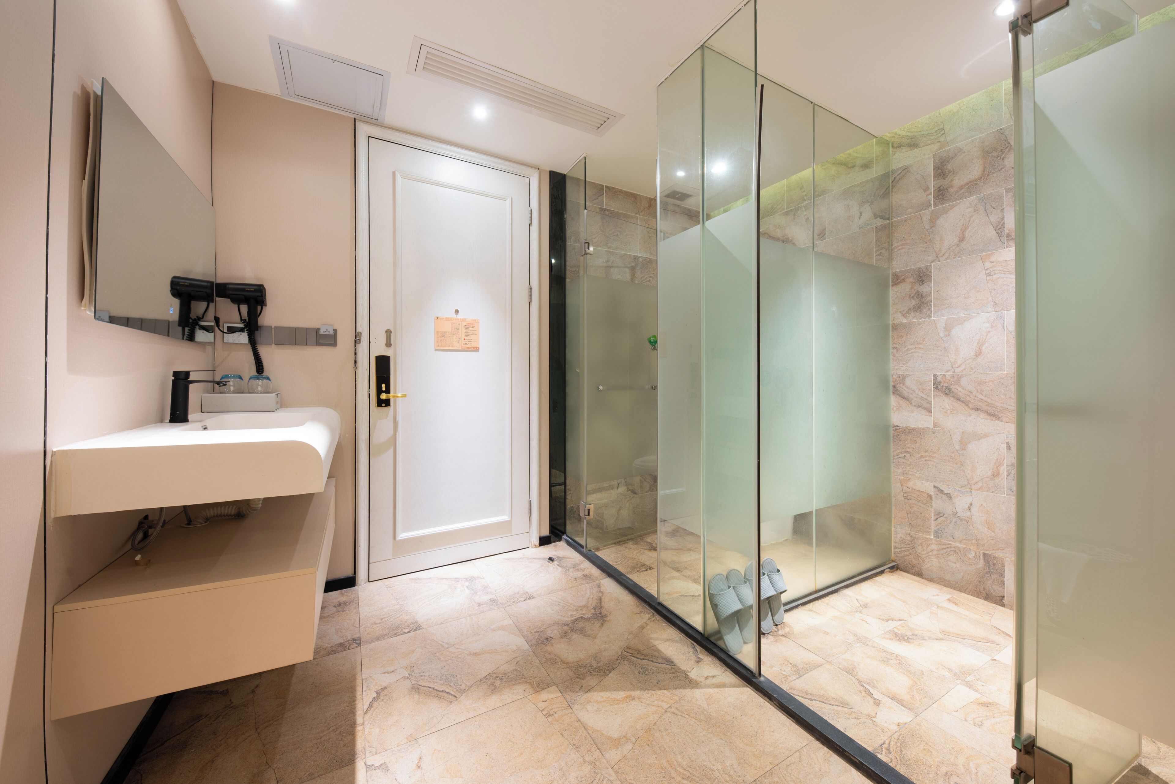 Superior Twin kamer | Badkamer