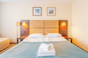 1 bedroom, iron/ironing board, WiFi, bed sheets - Diva SPA Seaside Studio (Kołobrzeg)