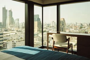 2 室のベッドルーム、セーフティボックス (室内)、デスク、アイロン / アイロン台