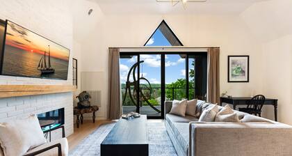 Top-Floor Water Views & Spacious Covered Patio in Sister Bay