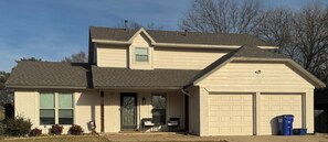 Exterior - 15 minutes to ATT Stadium! (Euless)