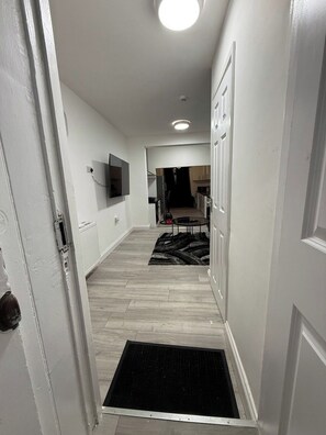 Unclassified image, 4 of 52, button - Cosy Six Bedroom House in Bedford Town (Bedford)