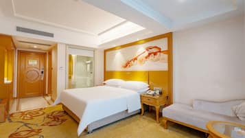 Executive Double Room, City View | Hypo-allergenic bedding, down duvets, pillow-top beds