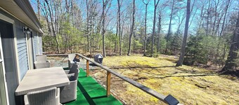 Awesome 6-bedroom house in quaint Ellsworth perfect for families