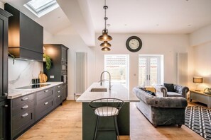 Interior - The Leiston, Valley Road (Leiston)