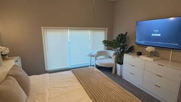 4 Schlafzimmer, Bügeleisen/Bügelbrett, kostenloses WLAN, Bettwäsche