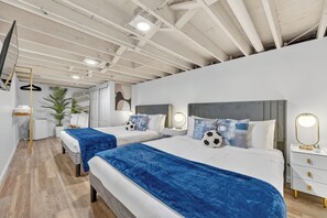 5 bedrooms, iron/ironing board, travel crib, free WiFi
