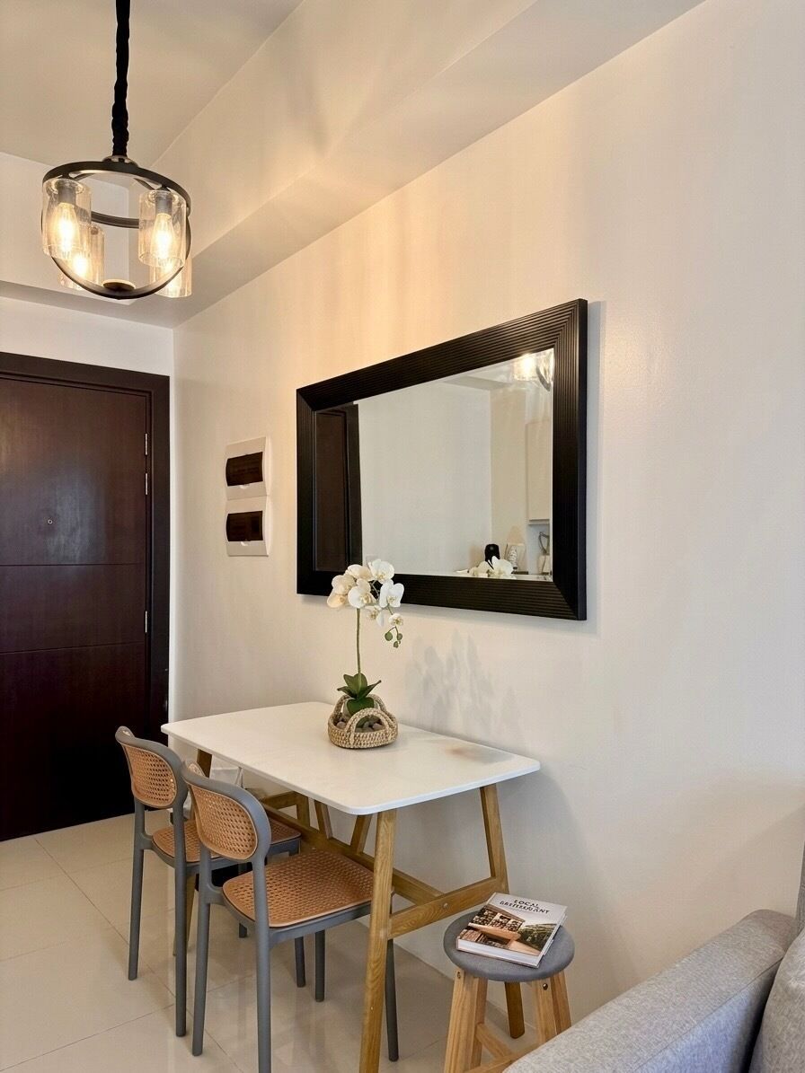 Condo, City View | Makan dalam bilik