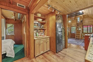 3 habitaciones, escritorio, cuna de viaje y wifi 
