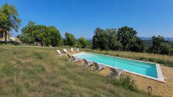 Piscine extérieure, piscine chauffée