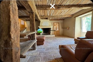 Unclassified image, 2 of 7, button - Vrbo Property (Sault)