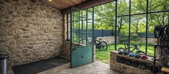 Farmhouse in the heart of nature, panoramic view, absolute peace and quiet.