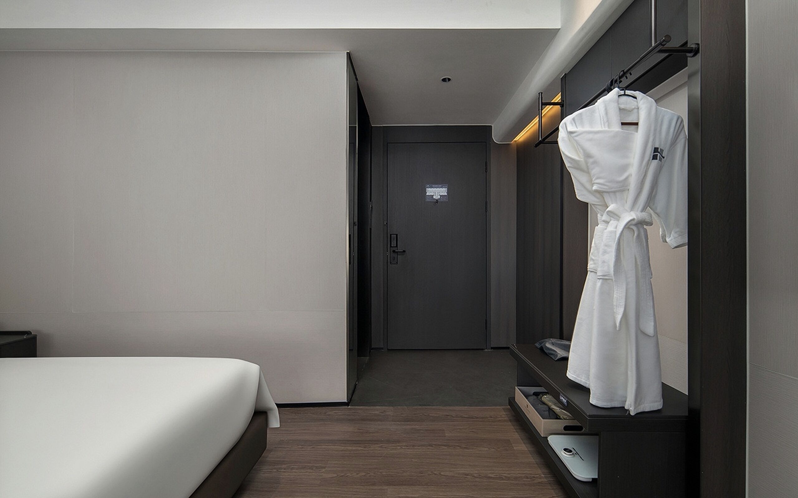 ห้องเอ็กเซกคิวทีฟดับเบิล, วิวเมือง | โต๊ะทำงาน, พื้นที่ทำงานแบบใช้แล็ปท็อป, ผ้าม่านกันแสง, ห้องเก็บเสียง