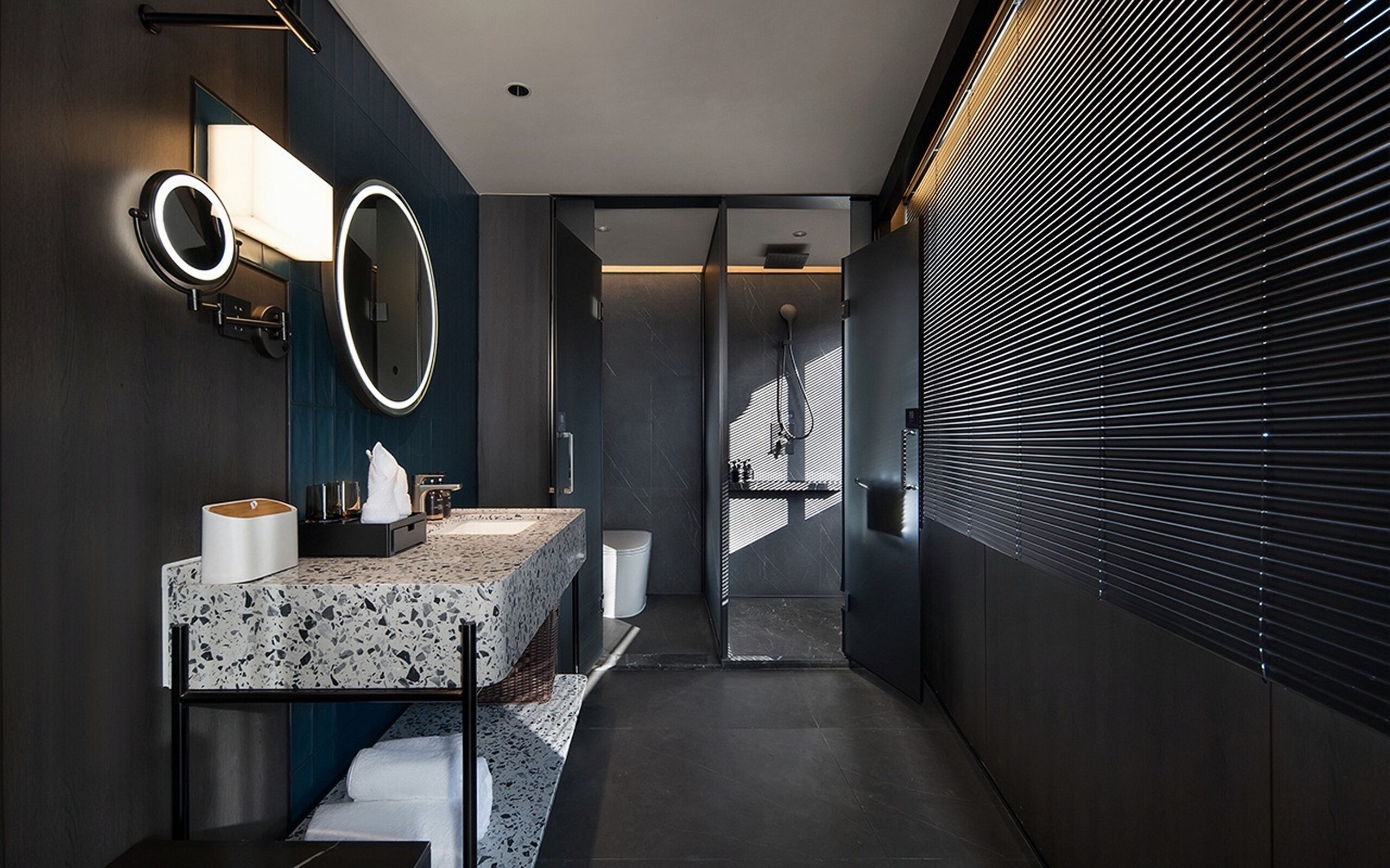 Luxury Suite, City View