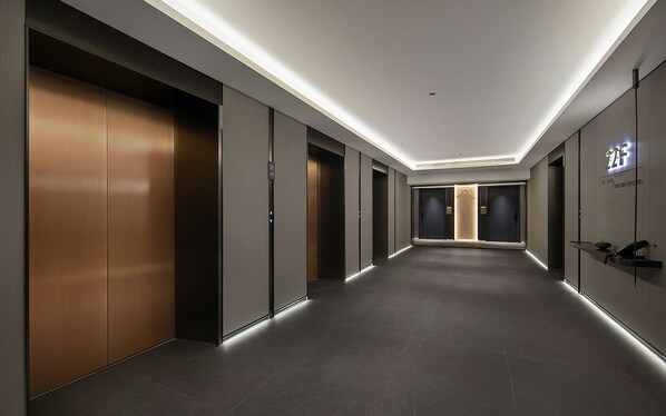 Unclassified image, 1 of 36, button