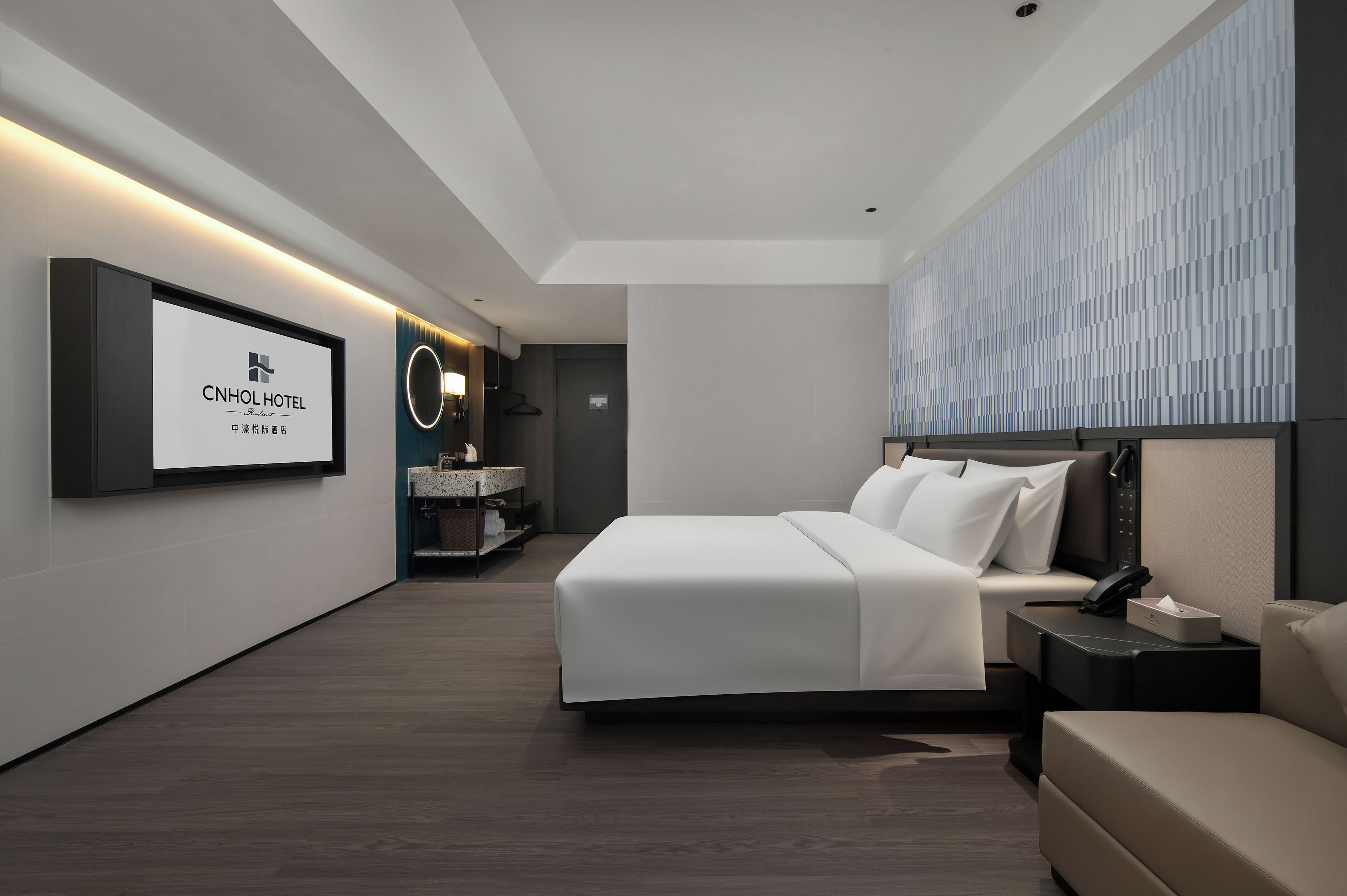 Luxury Double Room, City View | Desk, laptop workspace, blackout drapes, soundproofing