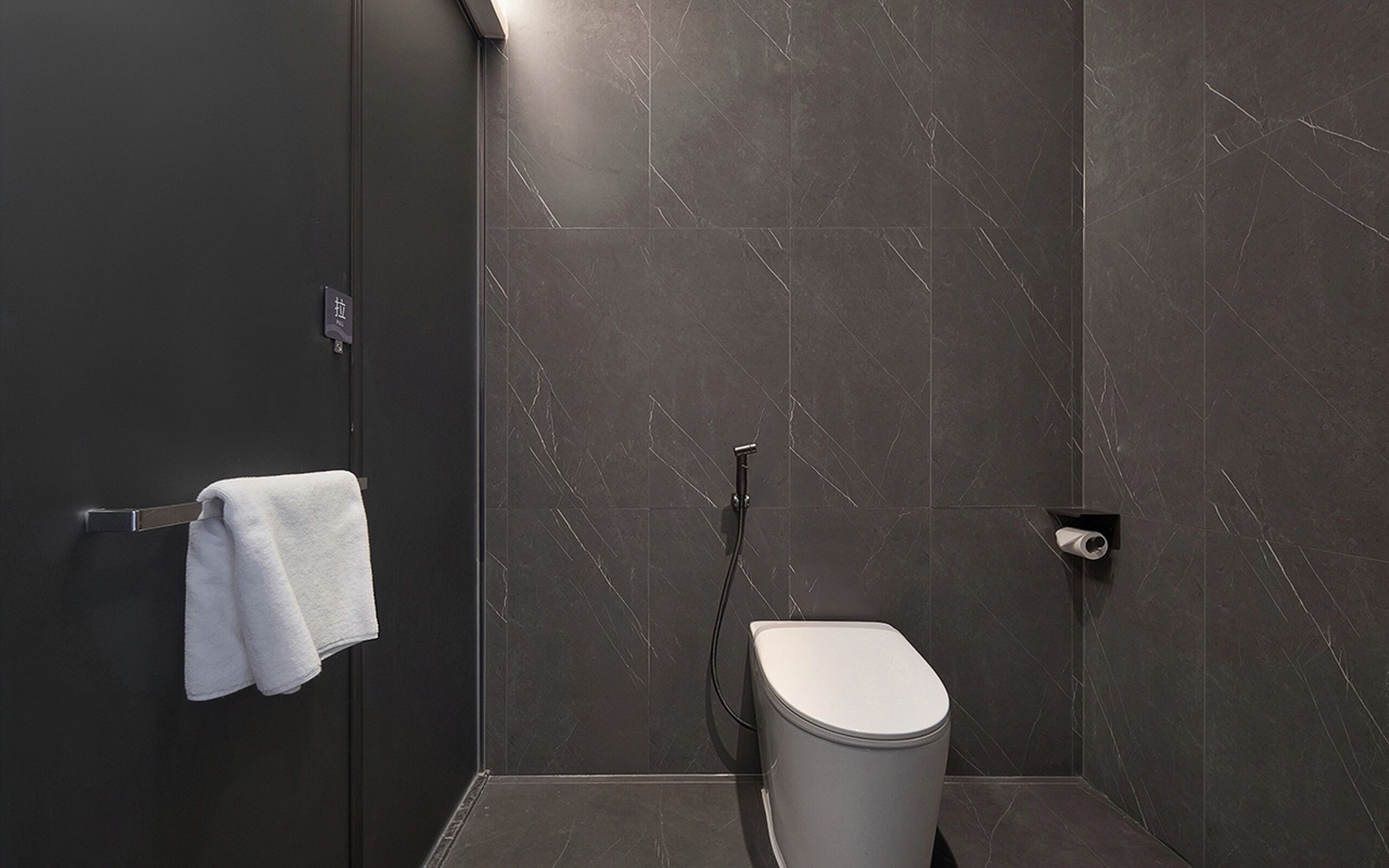 Luxury Twin Room, City View