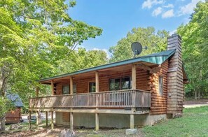Exterior - The Hawthorn on Table Rock Lake; 2 Bed/2Bath Log Cabin, Pool, Hot Tub & Dock (Shell Knob)