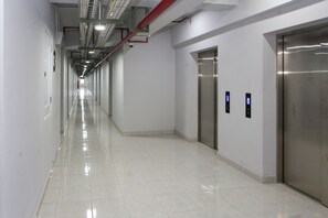 Kiến trúc tòa nhà