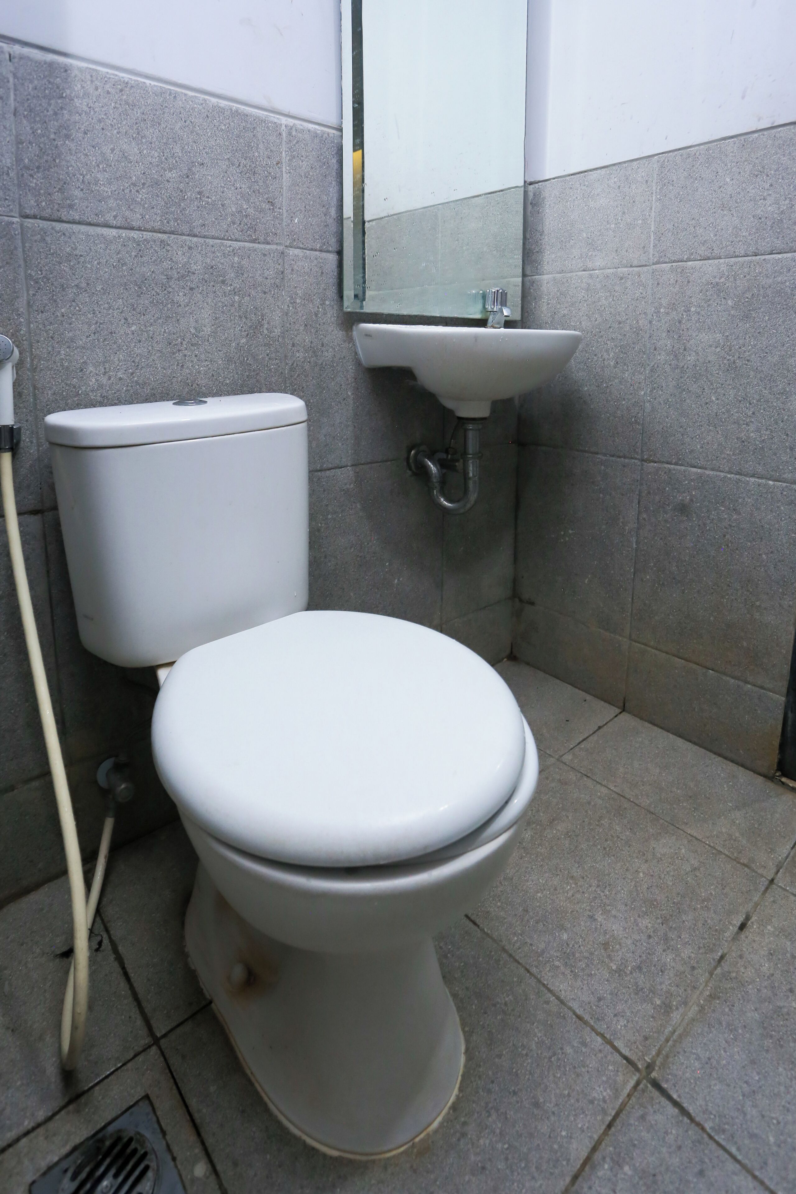 Chambre Double Standard | Salle de bain | Douche, serviettes fournies