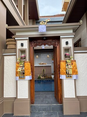 Unclassified image, 4 of 16, button - Desta House Ubud (Ubud)