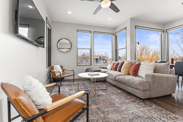 Smart TV y monitor de computadora 