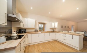 House | 4 bedrooms - The Steading Family Friendly Getaway (Peterhead)