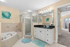 Shower, jetted bath, hair dryer, towels - Welcome to Oceanwalk 15-505! (New Smyrna Beach)