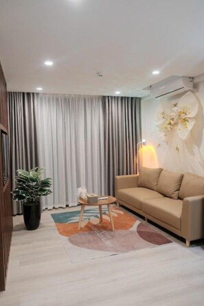 Deluxe Studio | Living area - Hanoi House (Hanoi)