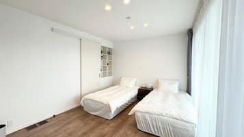 4 bedrooms, free WiFi, bed sheets