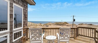 Salty Moon - 4x4 Carova Beach, Oceanfront, Cargo Lift, Pool, Shuffleboard, Dune Deck