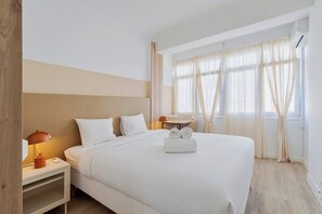 2 bedrooms, iron/ironing board, travel cot, WiFi - The Anna Apartment - Setúbal Central Station (Setúbal)