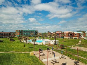 Pool - Shared Pools, Boardwalk to the Beach, Golf Cart Access (Port Aransas)