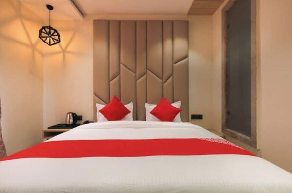 Classic Room | Free WiFi - Hotel Harriot Bhopal (Bhopal)