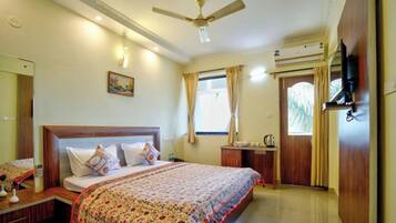 Classic Double Room, Mountain View