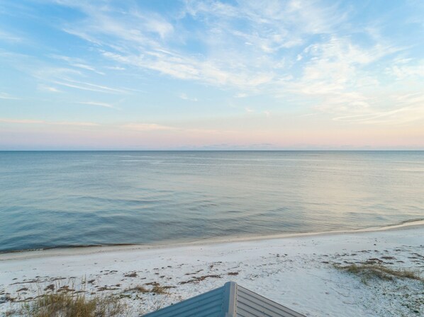 On the beach - Beachfront Bliss—No Crowds, Just Coastal Calm (Alligator Point)