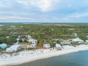 Exterior - Beachfront Bliss—No Crowds, Just Coastal Calm (Alligator Point)
