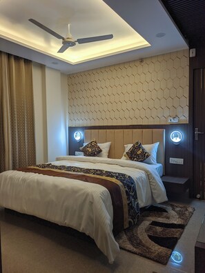 デラックス ダブルルーム | WiFi (無料)