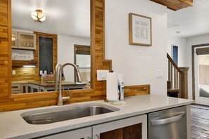 Unclassified image, 4 of 31, button - Ursa Major Lodge Walk to Lake & Village Hot tub firepit (Big Bear Lake)