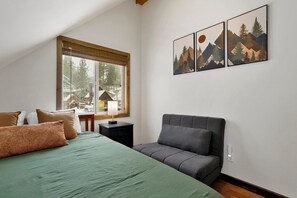 Unclassified image, 2 of 31, button - Ursa Major Lodge Walk to Lake & Village Hot tub firepit (Big Bear Lake)