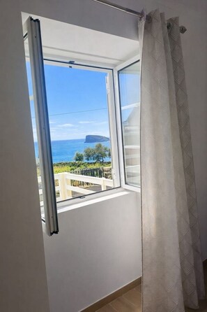 Interior - Cagarros Accommodation (Porto Judeu angra do heroísmo)