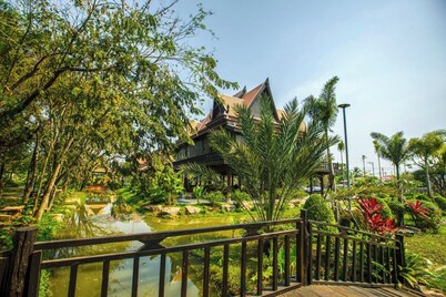 Phum Mongkol Village