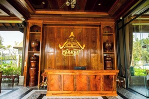 Reception - Phum Mongkol Village (Battambang)