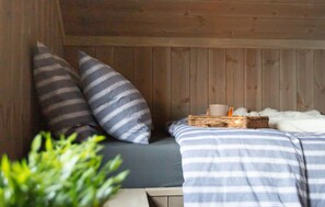 4 bedrooms, travel cot, free WiFi