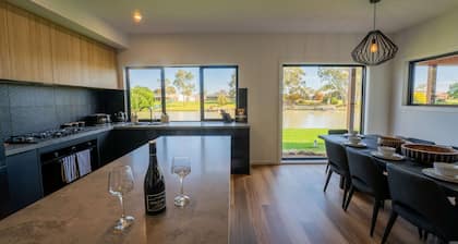 Jefferson Court - Wellington East